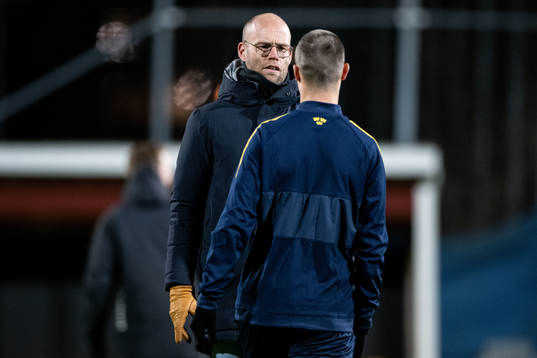 s Mikael Lustig