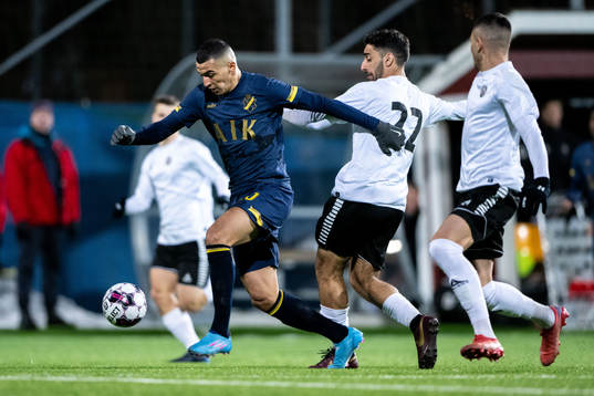 s Nabil Bahoui och Örebros Lucas Shlimon