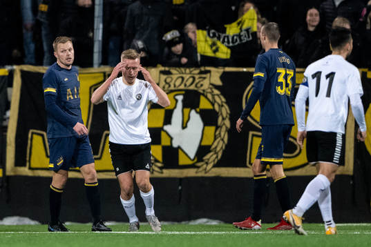 Örebros David Seger deppar