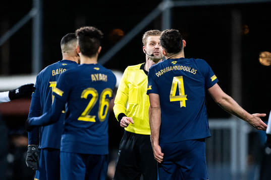 s Nabil Bahoui, Yasin Ayari och Sotirios Papagiannopoulos i