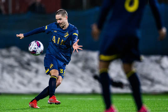 s Mikael Lustig
