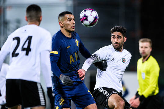 s Nabil Bahoui och Örebros Lucas Shlimon