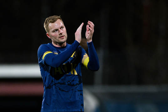 s Sebastian Larsson