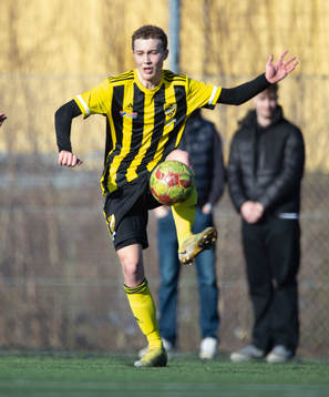 IFK Hässleholms Kieran Storm i matchen i DM för U19