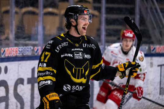 Västerås Logan Roe jublar