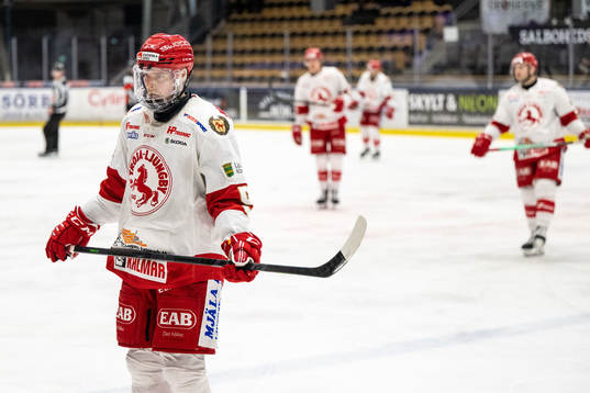 Troja/Ljungbys Niklas Enberg deppar med lagkamrater