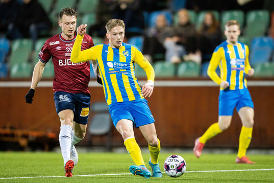 Eskilsminnes Danijal Omanovic och Örgrytes Marcus Haglind