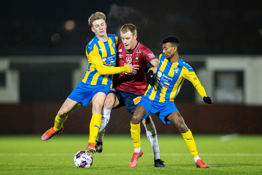Eskilsminnes Hampus Stoltz och Josef Getachew