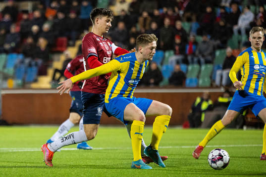 Örgrytes Daniel Paulson och Eskilsminnes Danijal Omanovic