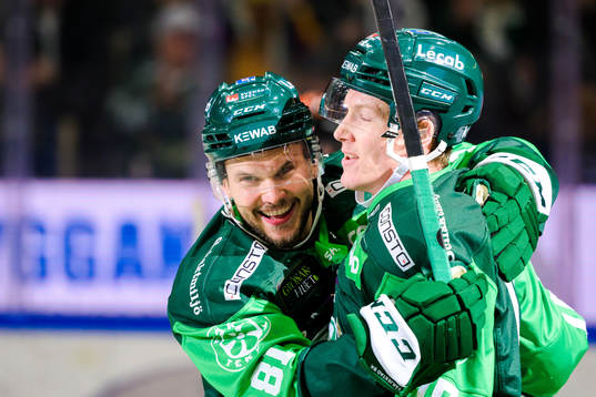 Färjestads Theodor Lennström och Gustav Rydahl jublar