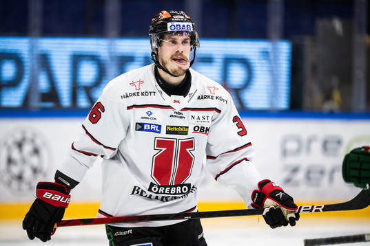 Örebros Emil Larsson deppar