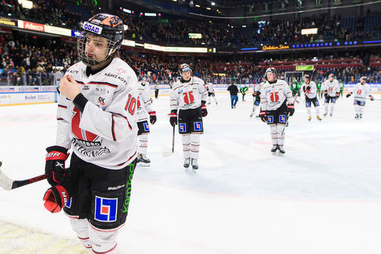 Örebros Leo Carlsson deppar