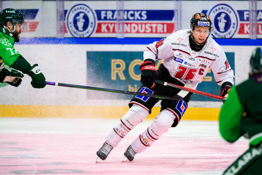 Färjestads Jesse Virtanen och Örebros Rodrigo Abols