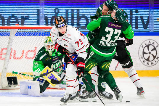 Örebros Oliver Eklind och Färjestads Jacob de la Rose och