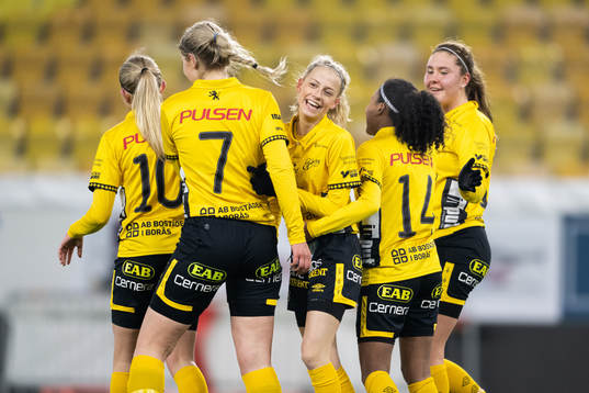 Bläddra bland fler bilder av Fotboll, Dam, DM grupp 3, Elfsborg - Södra ving