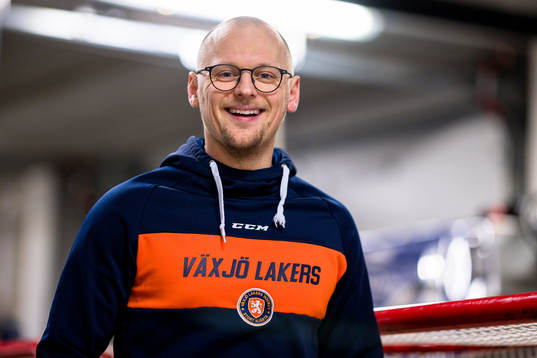 Växjös fystränare Robert Lygdbäck före ishockeymatchen