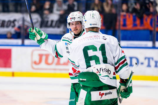 Rögles Valtteri Kemiläinen jublar