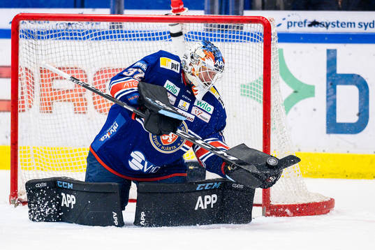 Växjös målvakt Emil Larmi