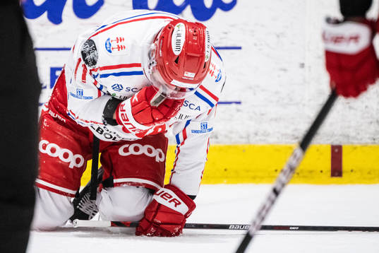 Timrås Nolan Zajac har ont