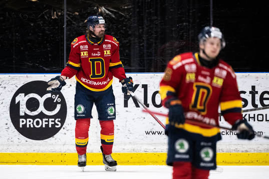 Djurgårdens Stefan Warg reagerar