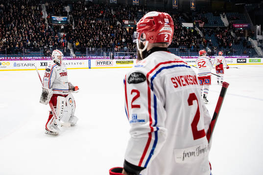 Timrås målvakt Jacob Johansson deppar