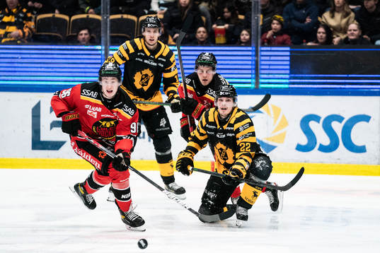 Luleås Pontus Andreasson och Skellefteås Jonathan Johnson