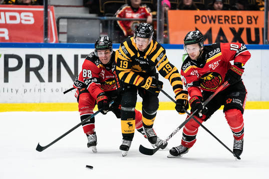 Luleås Joonas Rask och Einar Emanuelsson mot Skellefteås