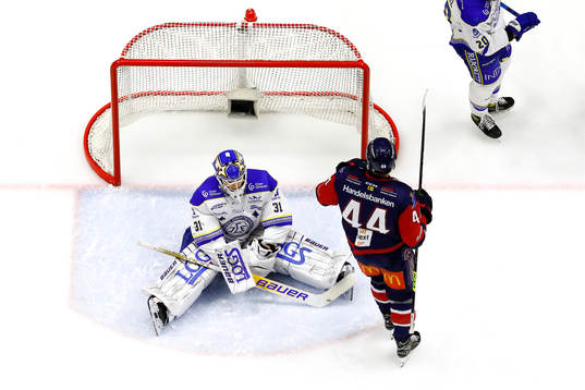 Leksands målvakt Kasimir Kaskisuo deppar