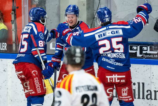 Oskarshamns Fredrik Olofsson jublar med Daniel