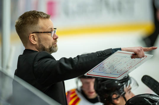Brynäs tränare Mikko Manner