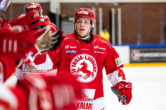 Troja/Ljungbys Victor Öhman jublar