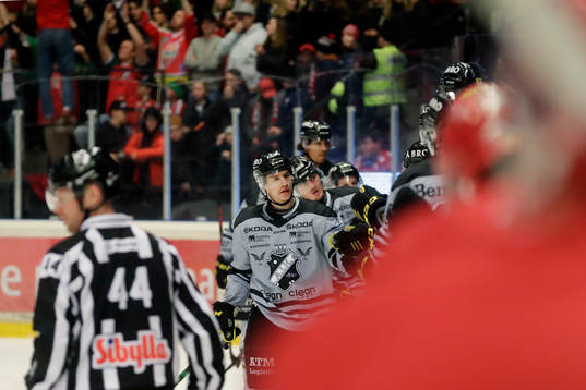AIKs Anton Holm jublar