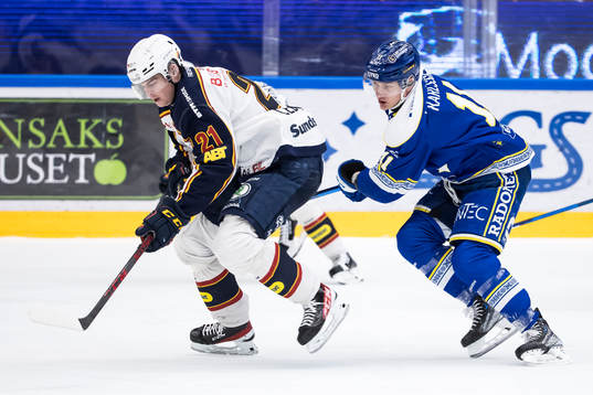 Djurgårdens Filip Cederqvist och Leksands Martin Karlsson
