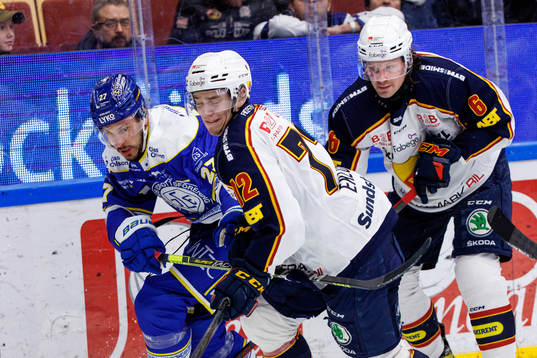Leksands Marek Hrivik och Djurgårdens William Eklund och