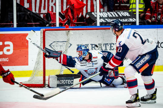 Malmö Redhawks Ponthus Westerholm sätter 1-0 på