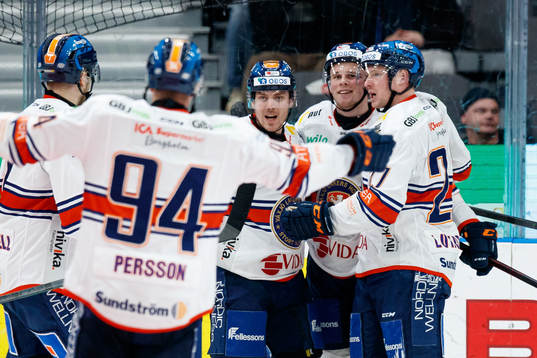 Växjös Joel Kellman jublar