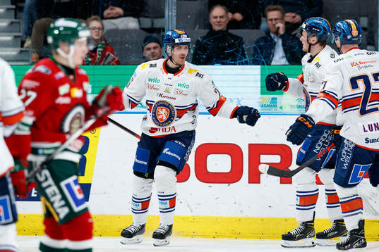 Växjös Joel Kellman jublar