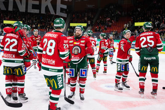 Frölundas Johan Sundström och Jan Mursak jublar