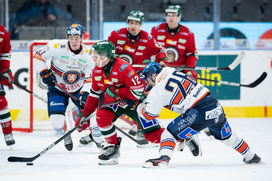 Frölundas Max Friberg och Växjös Joel Kellman