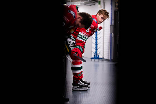 Frölundas Filip Johansson innan ishockeymatchen i SHL