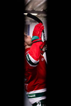 Frölundas Stefan Elliot innan ishockeymatchen i SHL mellan