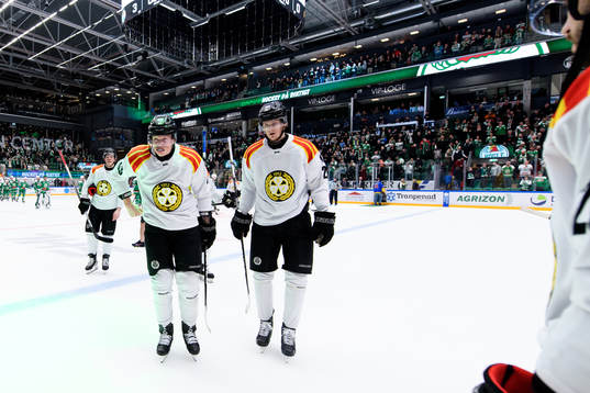 Brynäs Julius Bergman och Oula Palve deppar