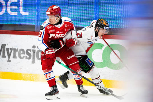 Timrås Erik Andersson och Örebros Linus Öberg