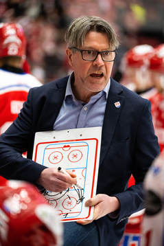 Timrås tränare Anders Karlsson