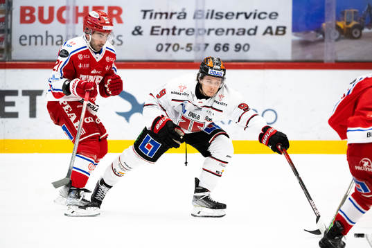 Timrås Joey LaLeggia och Örebros Nicholas Halloran