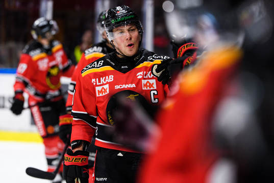 Luleås Erik Gustafsson jublar