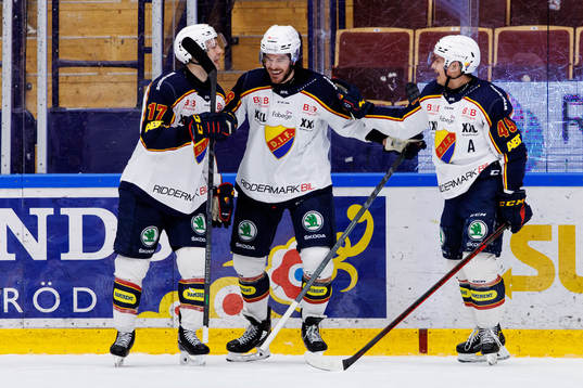 Djurgårdens Eric Gelinas jublar