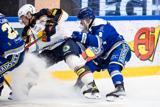 Djurgårdens Tim Söderlund och Leksands Patrik Zackrisson