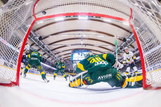 Västerås Filip Wiberg gör 1-3 bakom Björklövens