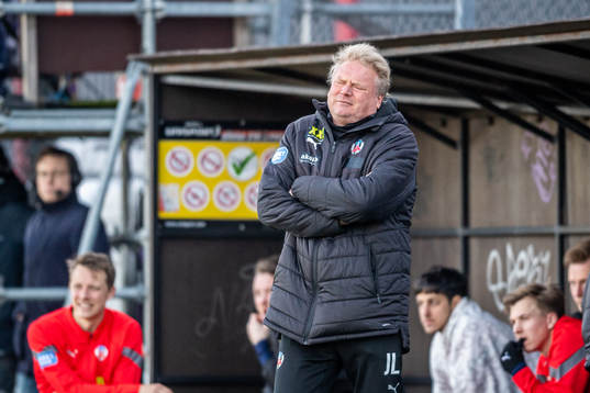 Helsingborgs tränare Jörgen Lennartsson deppar